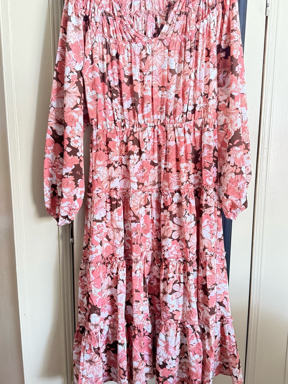 entro Pink Coral Floral Tiered Long Sleeve Dress